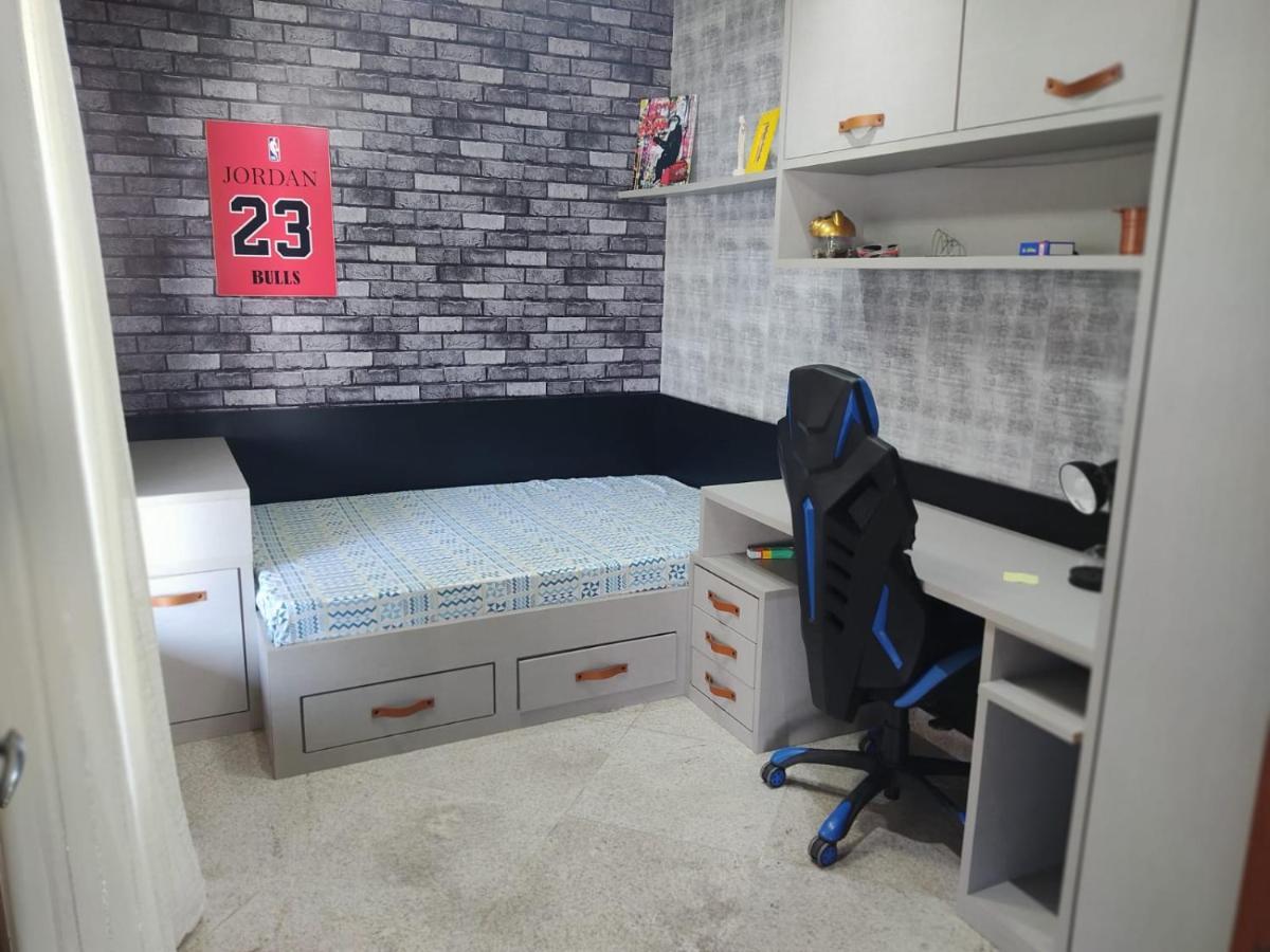 Linda Casa Com Piscina Em Interlagos Vila Velha Es Villa Bagian luar foto