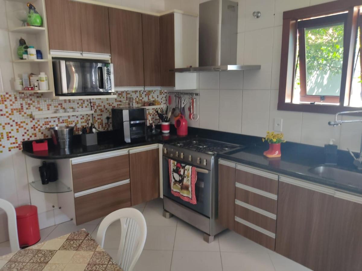 Linda Casa Com Piscina Em Interlagos Vila Velha Es Villa Bagian luar foto
