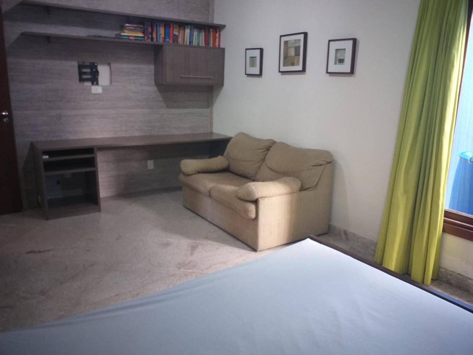 Linda Casa Com Piscina Em Interlagos Vila Velha Es Villa Bagian luar foto